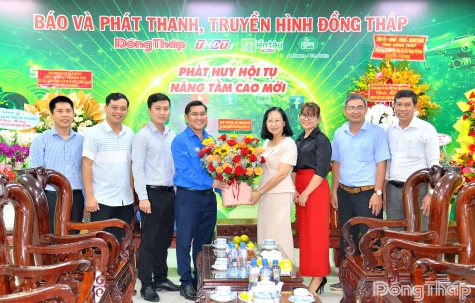 Báo và phát thanh, truyền hình Đồng Tháp đón nhận nhiều tình cảm, lời chúc mừng nhân Ngày Báo chí Cách mạng Việt Nam