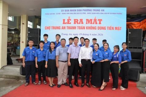 Phường Trung An ra mắt chợ không dùng tiền mặt