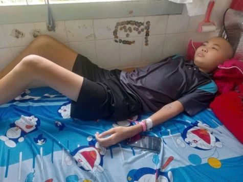 Hoàn cảnh gia đình khó khăn có con bị ung thư máu cần giúp đỡ