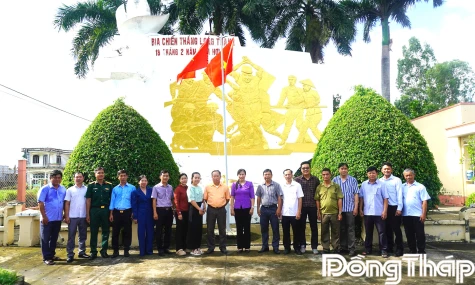Thẩm định hồ sơ khoa học công nhận xã An toàn khu tại xã Long Bình