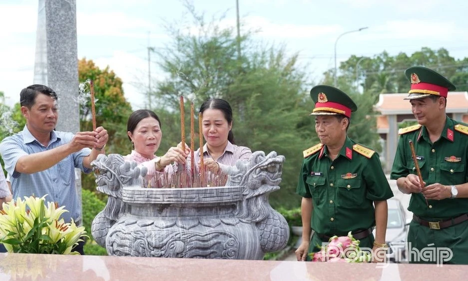 Tuân thủ nghiêm quy trình chuyên môn công tác lấy mẫu, bàn giao mẫu hài cốt liệt sĩ