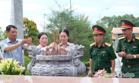 Tuân thủ nghiêm quy trình chuyên môn công tác lấy mẫu, bàn giao mẫu hài cốt liệt sĩ