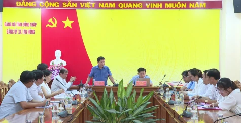 Đoàn Đại biểu Quốc hội tỉnh Đồng Tháp khảo sát công tác thu thuế chuyển nhượng quyền sử dụng đất tại các cụm tuyến dân cư vượt lũ