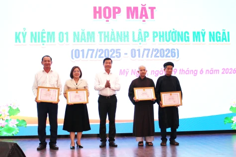 Mỹ Ngãi: Họp mặt kỷ niệm 1 năm thành lập phường