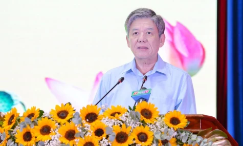 Quyết tâm sớm hiện thực hóa mục tiêu xây dựng 
tỉnh Đồng Tháp phát triển nhanh, toàn diện, bền vững (*)