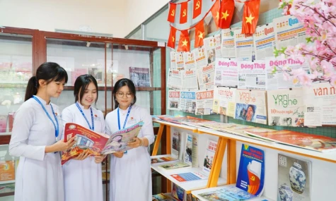 Những trang sách ươm mầm tri thức