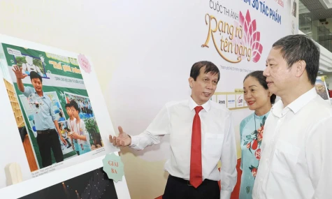Tác giả Phạm Nhựt Thưởng (Đồng Tháp) đoạt giải Nhì Cuộc thi ảnh “Rạng rỡ tên vàng”