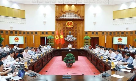 PM urges faster development of national databases, strategic technologies