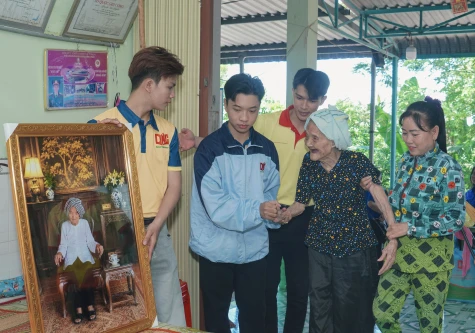 Sinh viên Trường Đại học Nam Cần Thơ ra quân tình nguyện mùa hè xanh tại biên giới
