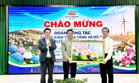 Đoàn công tác phường Mỹ Phong học tập kinh nghiệm về phát triển nông nghiệp công nghệ cao tại tỉnh Lâm Đồng