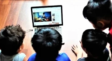 Nếp nhà - “tấm khiên” bảo vệ trẻ trên không gian mạng