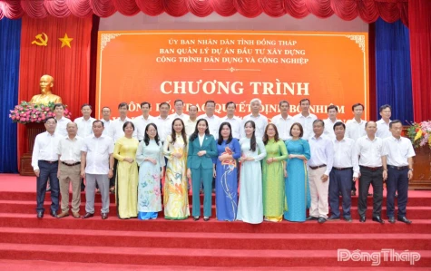 Công bố Quyết định bổ nhiệm lãnh đạo cấp phòng và họp mặt viên chức, người lao động