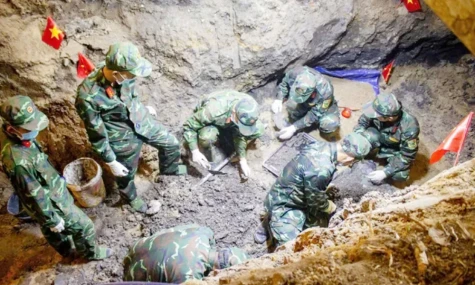 Giữ những “trầm tích đỏ” cho mai sau
