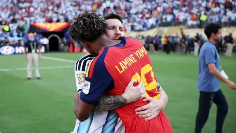 Khoảnh khắc Messi và Yamal khép lại một kỷ nguyên của bóng đá thế giới