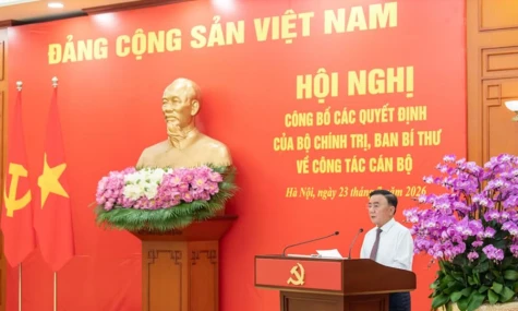 Bộ Chính trị, Ban Bí thư công bố các quyết định về công tác cán bộ