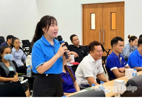 Đối thoại, tháo gỡ khó khăn cho Công đoàn cơ sở trong các khu công nghiệp