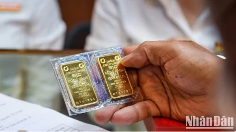 Giá vàng ngày 25-7: Vàng SJC tăng mạnh chiều mua vào