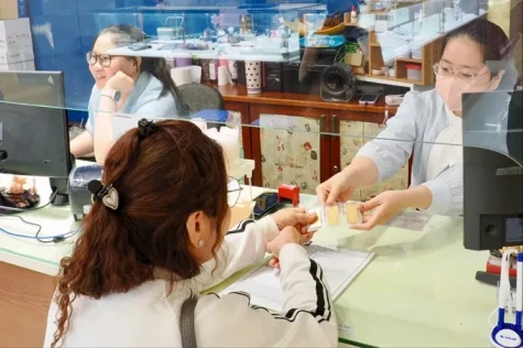 Vàng “vạ lây” sau biến động của kim cương
