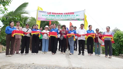Xã Phú Hựu: Khánh thành cầu Bình An 2