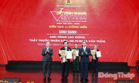 Anh hùng Lao động, Giáo sư, Tiến sĩ, Thầy thuốc Nhân dân Tạ Văn Trầm được vinh danh tại Chương trình Vinh quang Việt Nam lần thứ 22