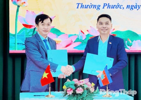 Trao đổi phương án đầu tư xây dựng đường kết nối Cửa khẩu Quốc tế Thường Phước - Cửu khẩu Quốc tế Kaoh Roka
