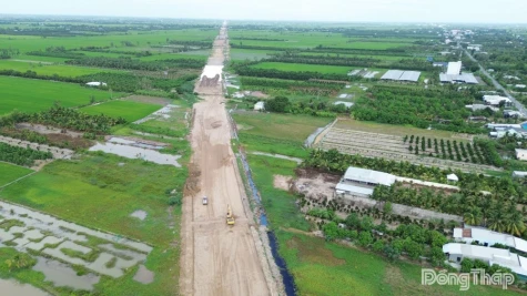 Đồng Tháp: Đề nghị nâng cấp tuyến cao tốc Mỹ An - Cao Lãnh lên 4 làn xe hoàn chỉnh, bổ sung đường gom dân sinh