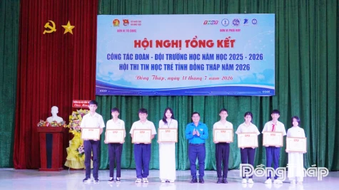 Đồng Tháp: Tổng kết công tác Đoàn - Đội trường học và trao giải Hội thi Tin học trẻ