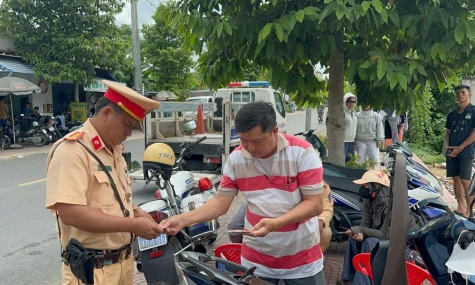 Ra quân tăng cường tuần tra, xử lý nhiều trường hợp vi phạm giao thông