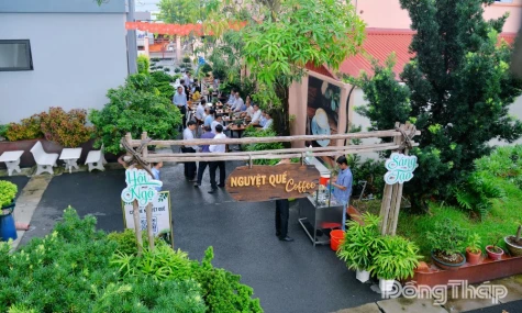 Câu lạc bộ Nguyệt quế Coffee: Góp phần kết nối chính quyền với doanh nghiệp và Nhân dân