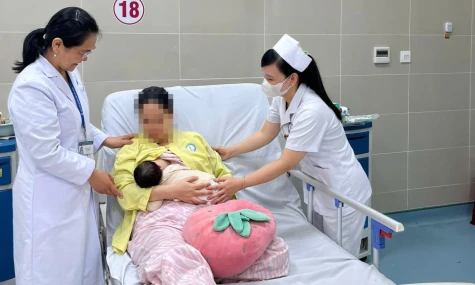 Nuôi con bằng sữa mẹ - hành trình của yêu thương và trách nhiệm