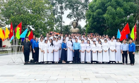 Trường THPT Thủ Khoa Huân: Gieo những “hạt giống đỏ” cho tương lai