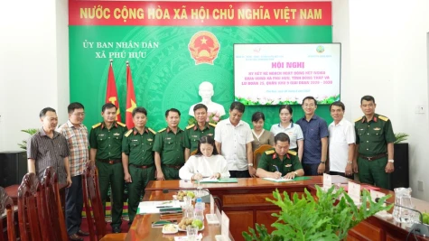 Phú Hựu và Lữ đoàn 25, Quân khu 9 ký kết kế hoạch hoạt động kết nghĩa