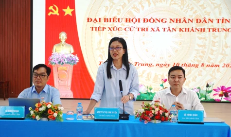 Cử tri xã Tân Khánh Trung kiến nghị nhiều nội dung về bảo vệ môi trường, giao thông nông thôn