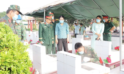 Xã Chợ Gạo: Tiến hành lấy mẫu hài cốt liệt sĩ chưa xác định được thông tin