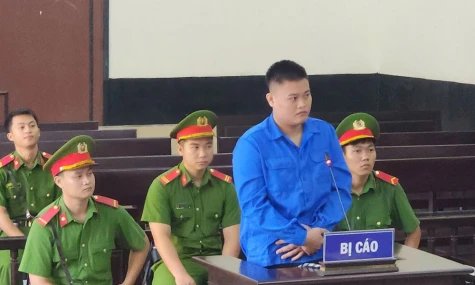 14 năm tù cho bị cáo dùng bom xăng gây thương tích người khác