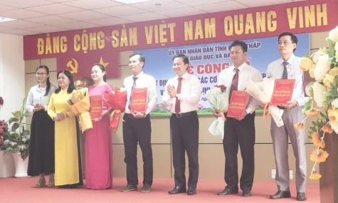 Đồng Tháp: Công bố 29 Quyết định về sắp xếp cơ sở giáo dục