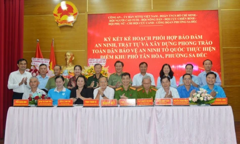 Phường Sa Đéc: Ký kết phối hợp thực hiện công tác bảo đảm an ninh, trật tự