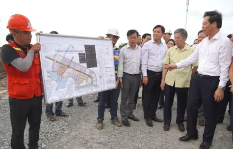 Bí thư Tỉnh ủy Đồng Tháp Ngô Chí Cường: Quan tâm phát triển kinh tế biên giới