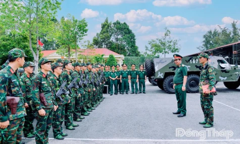 Bộ Quốc phòng kiểm tra công tác sẵn sàng chiến đấu tại Đồng Tháp
