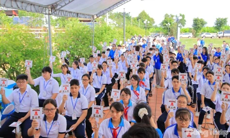 Hội thi Rung Chuông vàng: “Tìm hiểu thân thế và sự nghiệp của Anh hùng dân tộc Trương Định”