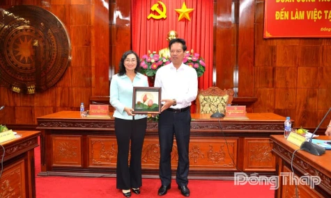 Đồng chí Phan Thị Thắng, Thứ trưởng Bộ Công thương: Đồng Tháp cần đẩy mạnh chế biến sâu nông sản để nâng cao giá trị gia tăng
