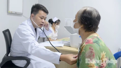 Công ty Cổ phần Bệnh viện Sài Gòn - Cửu Long: Khám, tư vấn sức khỏe miễn phí cho người dân phường Mỹ Tho