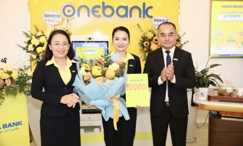 Nam A Bank Tiền Giang khai trương điểm giao dịch số tại Cái Bè