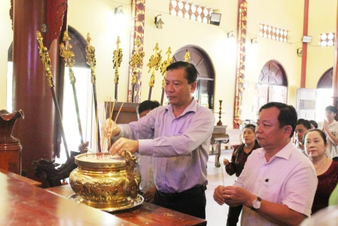 Khảo sát tình hình thực hiện chính sách phát triển du lịch trên địa bàn tỉnh Đồng Tháp