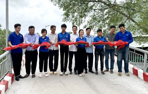 Phường Sa Đéc: Khánh thành cầu Cái Bè 3 và bàn giao nhà Đại đoàn kết