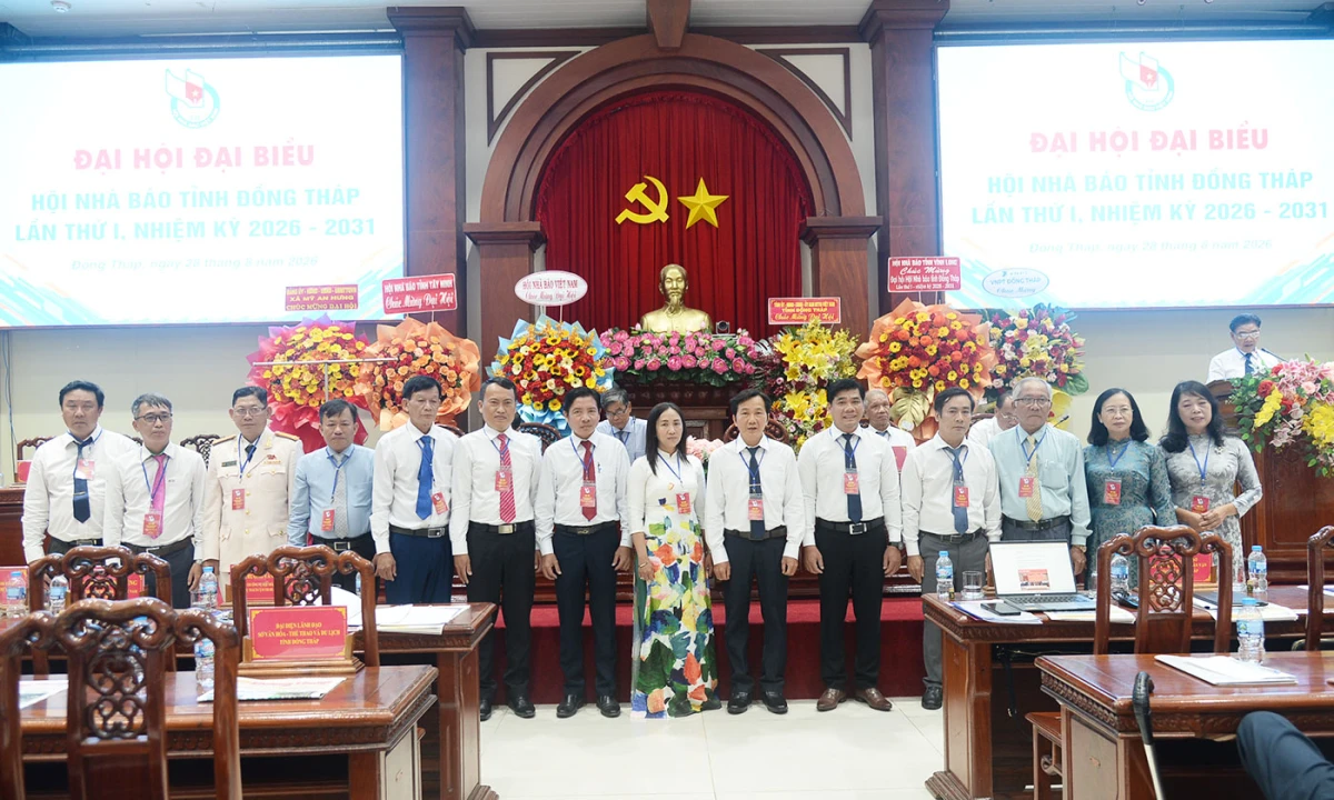 Đồng chí Văn Công Hùng được bầu tái giữ chức Chủ tịch Hội Nhà báo tỉnh Đồng Tháp