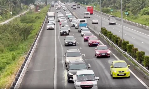 Cảnh sát giao thông: Mở làn khẩn cấp, giải tỏa ùn ứ trên cao tốc TP. Hồ Chí Minh - Trung Lương - Mỹ Thuận