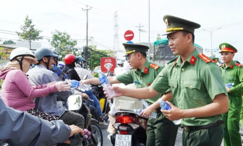 Thông suốt, an toàn, đậm nghĩa tình