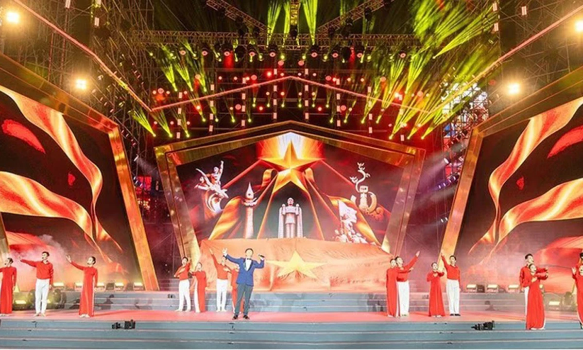 Art programmes held nationwide to celebrate Viet Nam’s National Day