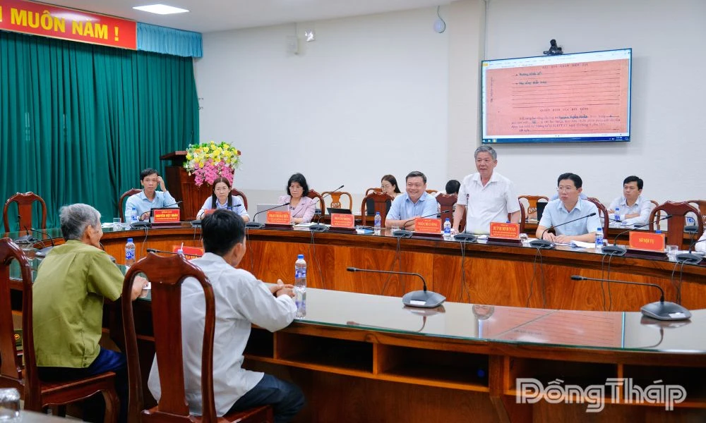 Bí thư Tỉnh ủy Ngô Chí Cường tiếp công dân về hồ sơ đề nghị công nhận thương binh